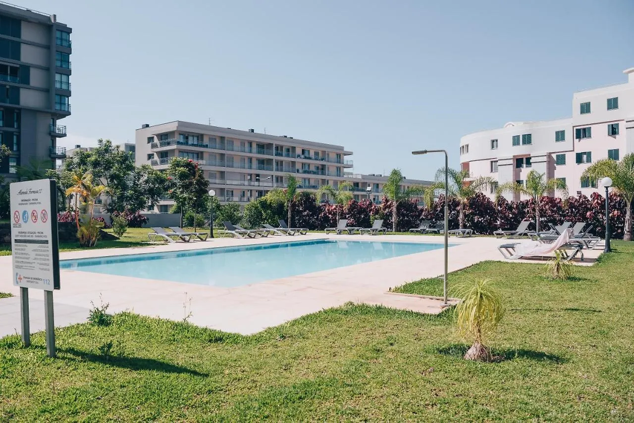 Elephant 2Br Apartment With Terrace, Side Sea View And Pool Access Funchal  0*, Funchal (Madeira) Portugal